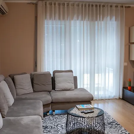 House Center * Tirana