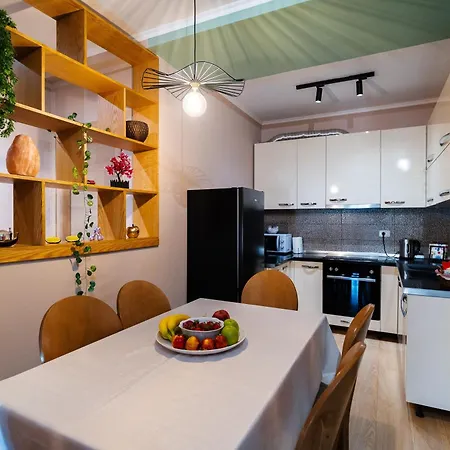 House Center Daire Tiran