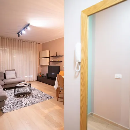 Daire House Center Tiran