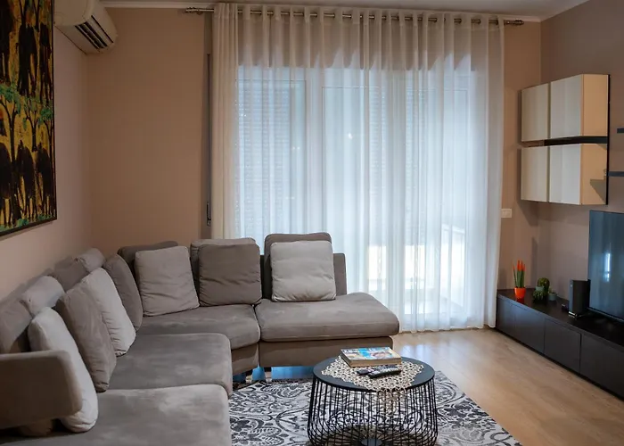 House Center * Tirana